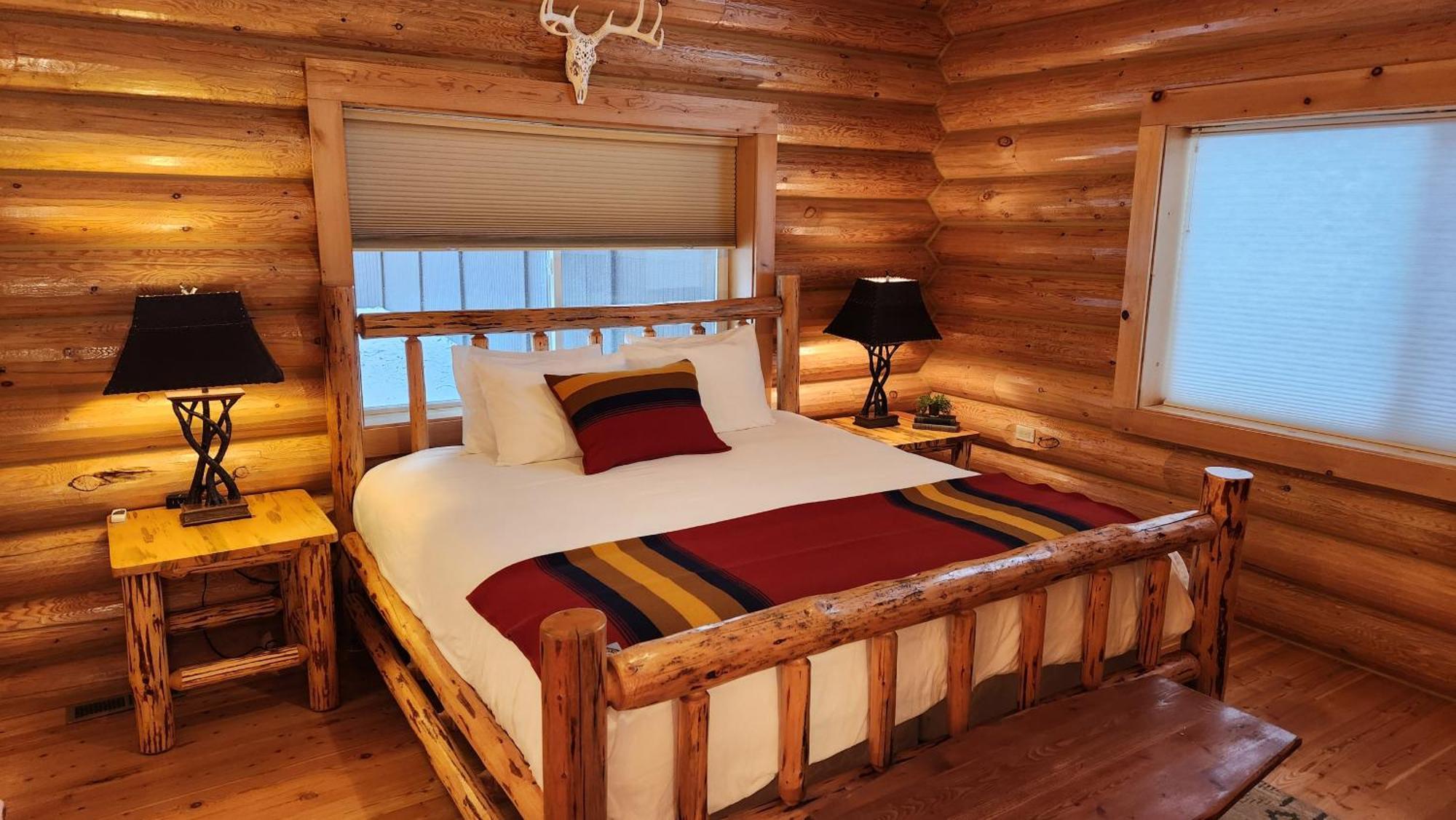 Beargrass Lodging & Rv Resort Hungry Horse Екстер'єр фото