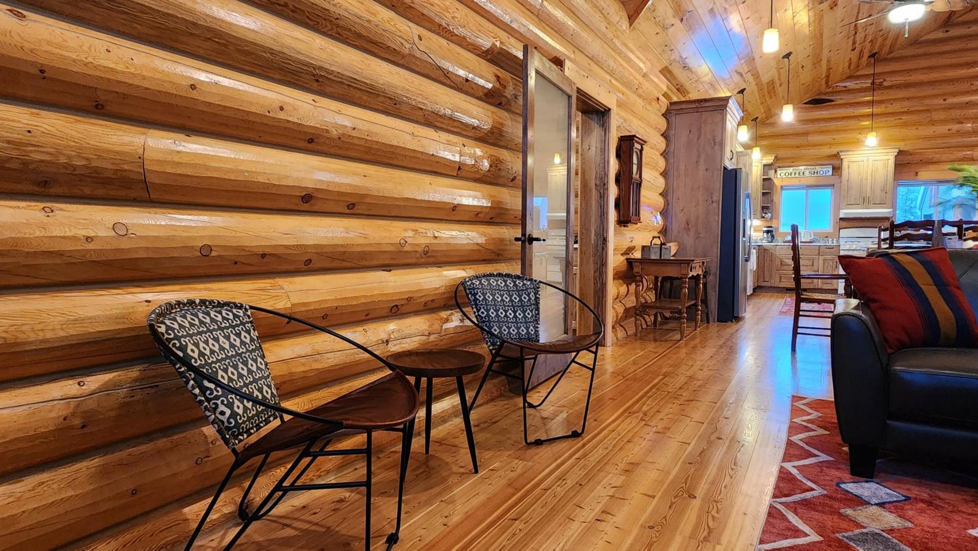 Beargrass Lodging & Rv Resort Hungry Horse Екстер'єр фото