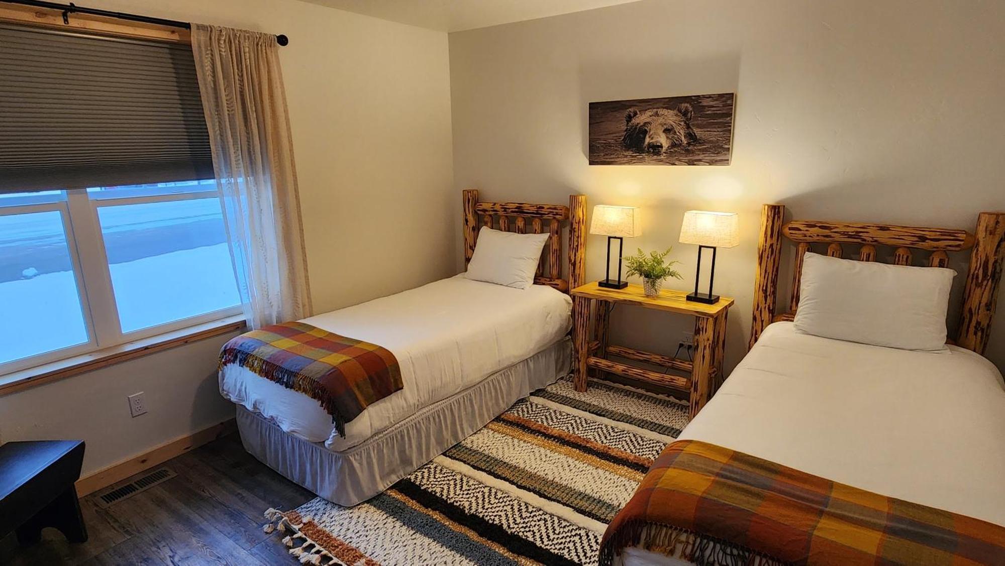 Beargrass Lodging & Rv Resort Hungry Horse Екстер'єр фото