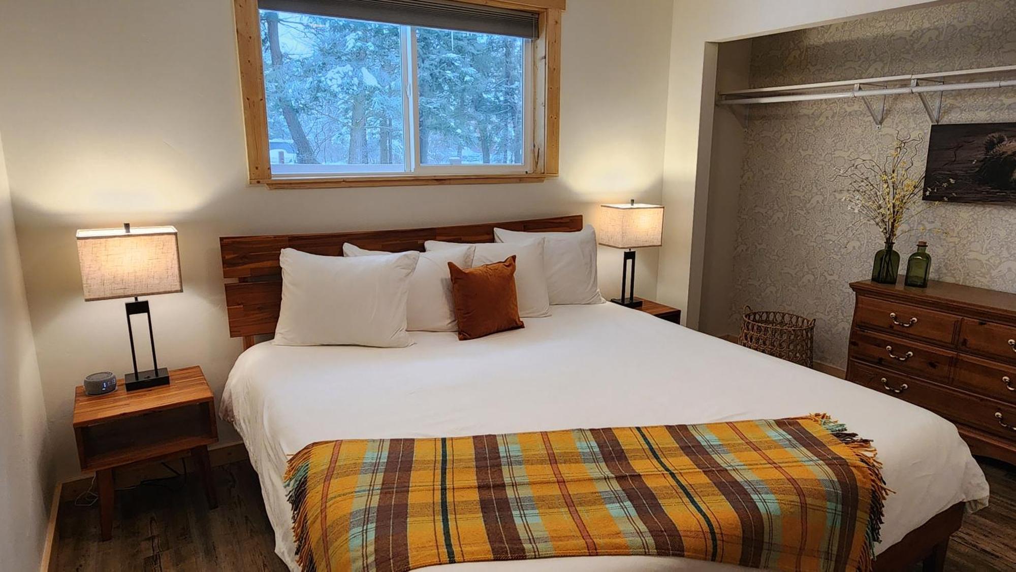 Beargrass Lodging & Rv Resort Hungry Horse Екстер'єр фото
